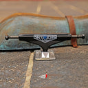 Trucks Shivers Logo Negro Base Plata