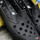 Trek Vans Surf Slip On Black