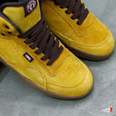 Tenis One Future Paja