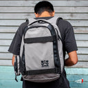 Mochila Mayas Porta Skate Gris