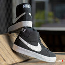 Tenis Nike SB Zoom Blazer Mid Black White