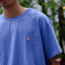 Playera Tony Delfino Embossed Bold Logo Plumbago