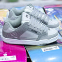 Tenis Globe Tilt Triple Grey