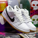 Tenis Nike SB Dunk Low Pro White Black Gum