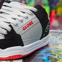 Tenis Globe Tilt Steel Black