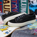 Tenis Globe Gillette Black Suede