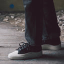 Tenis Globe Gillette Mid Top Black Leather