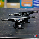 Trucks Shivers Logo Negro Base Negro