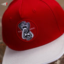 Gorra Classic Caps Logo Gris Rojo