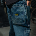 Pantalon Benzaa Azul Botella Etiqueta Amarilla