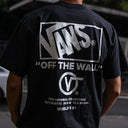 Playera Vans Stacked Hi Black White