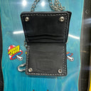 Cartera Wild de Piel Negra con Hilos Blancos