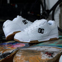 Tenis DC Coiler White Black Gum Leather