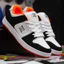 Tenis DC Manteca 4 Black White Orange Con Detalle