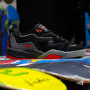 Tenis DVS Devious 2.0 Black Grey Red