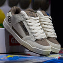 Tenis Globe Tilt Parchment