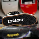 Tenis Globe Tilt Black White Stitch