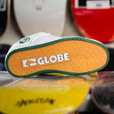 Tenis Globe Tilt White Green