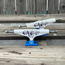 Trucks Shivers Uglyboy Pro Blanco Azul 149mm
